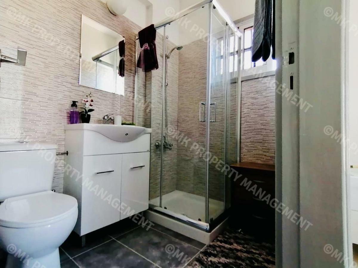 Lysia Sea-View Apartment Larnaca Exteriér fotografie