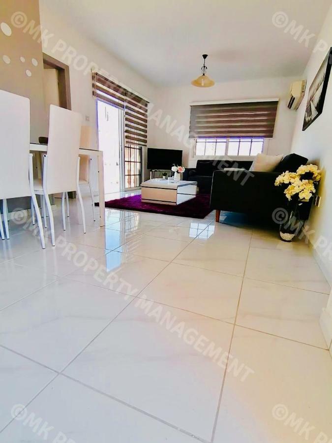 Lysia Sea-View Apartment Larnaca Exteriér fotografie