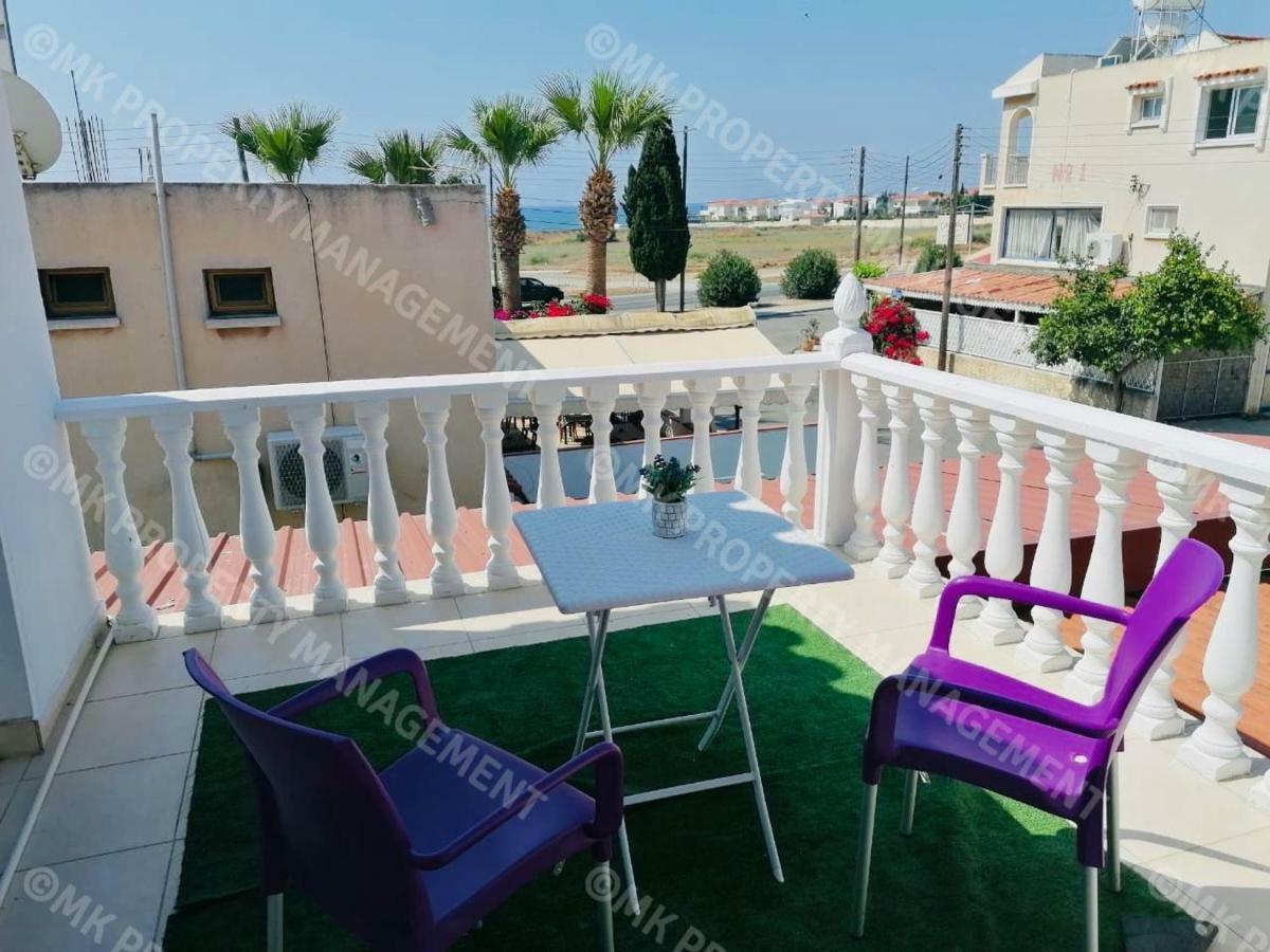 Lysia Sea-View Apartment Larnaca Exteriér fotografie